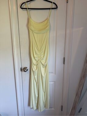 Ancosti Yellow Lace Back Ruched Dress